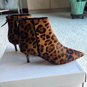 RAYE cheetah print fur ankle boots size 5.5